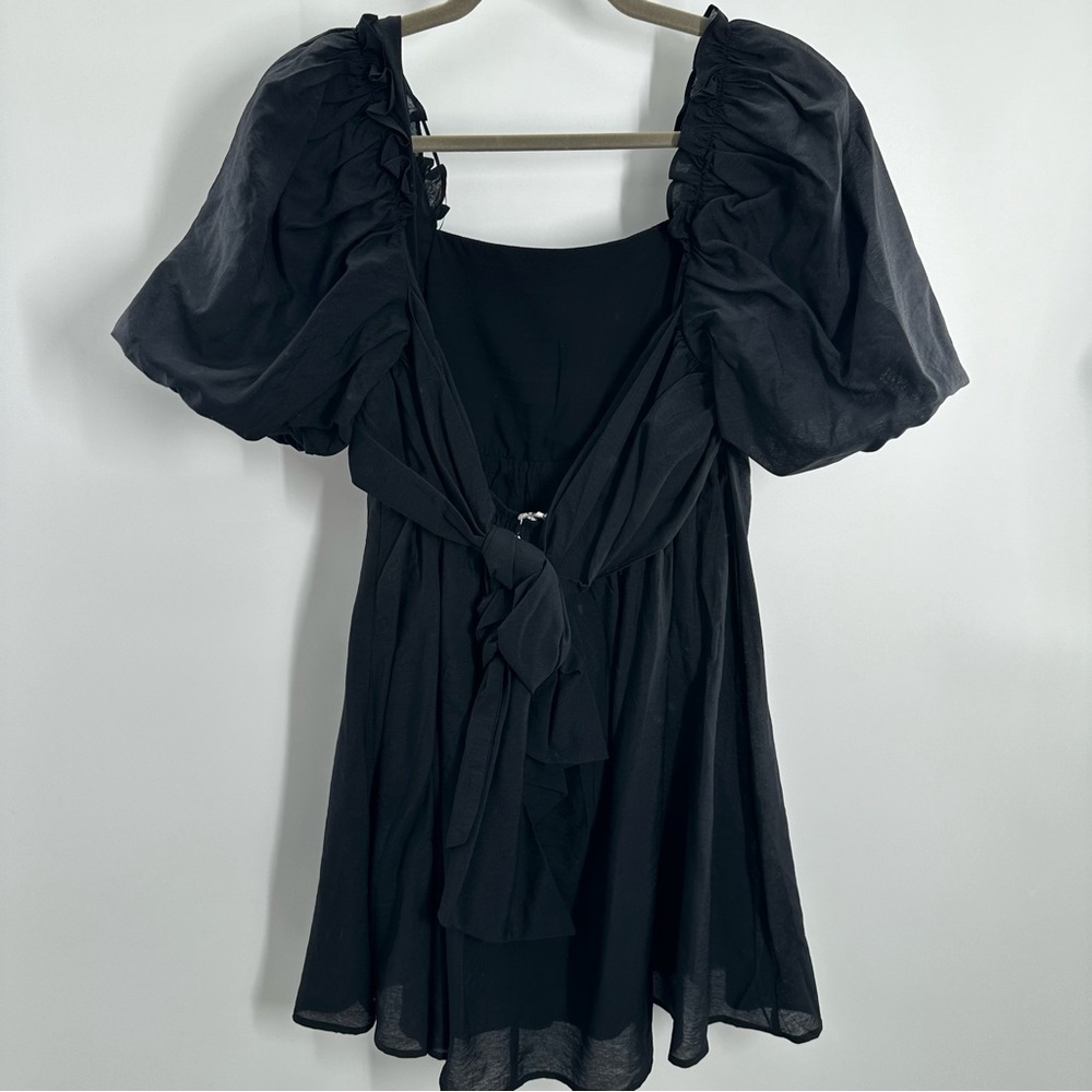 NWT Moon River Ruffle Square Neck Puff Sleeve Tie Back Cut-Out Mini Dress - Picture 5 of 11